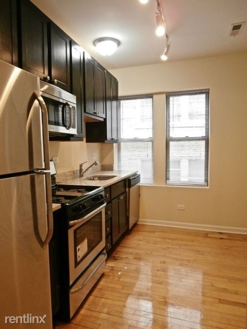 Foto del edificio - 2440 W North Shore Ave