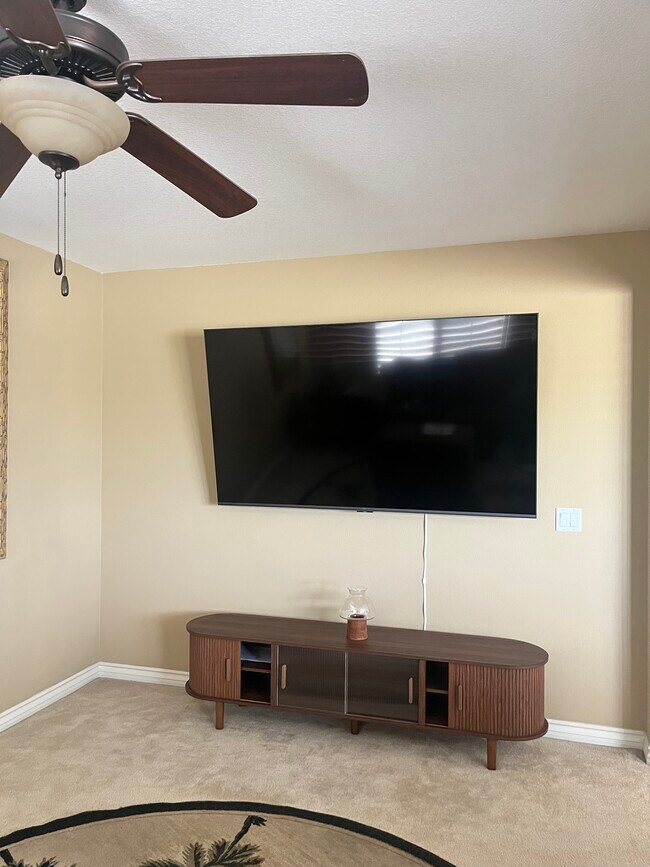 Foto del edificio - 8418 Lourenco Ln