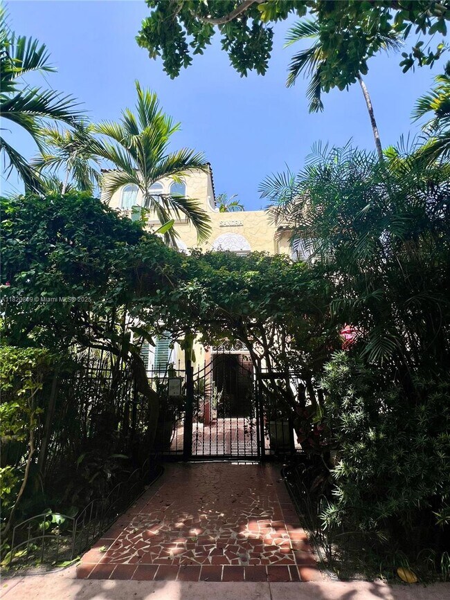 Foto del edificio - 1361 Meridian Ave