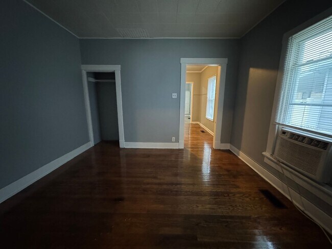 Foto del edificio - 1354 N Olney St