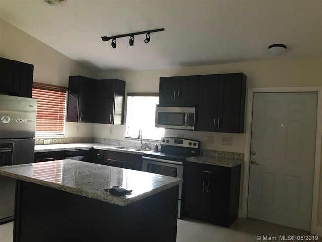 Foto del edificio - 24925 SW 127th Ct