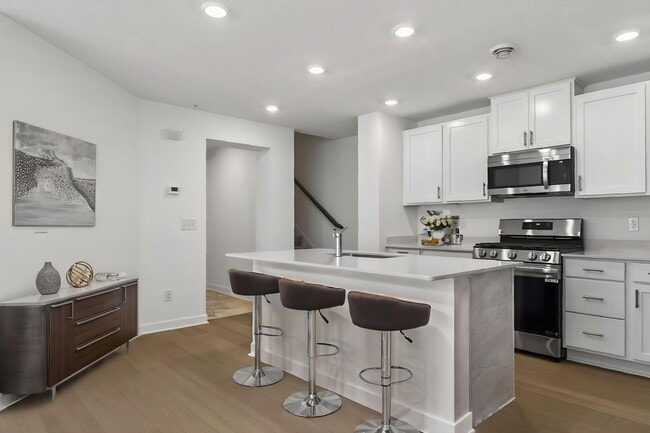 Foto del edificio - New Construction Townhome!!!