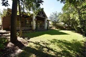 Building Photo - 10 Renoir Trail Pl