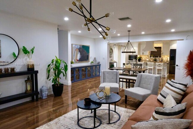 Foto del edificio - 7110 Duval St