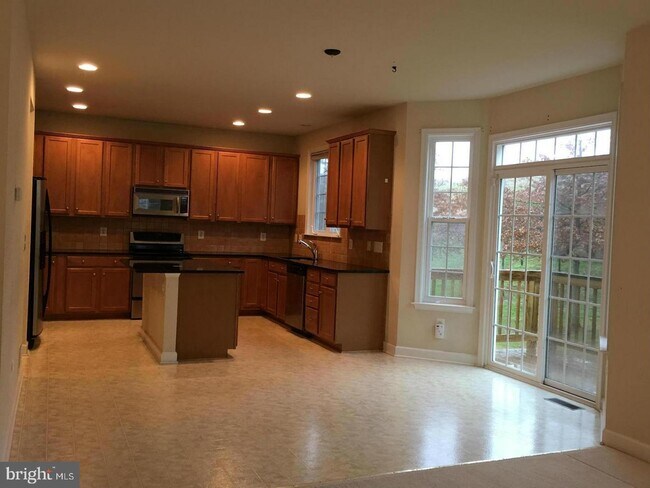 Foto del edificio - 16969 Horton Ct