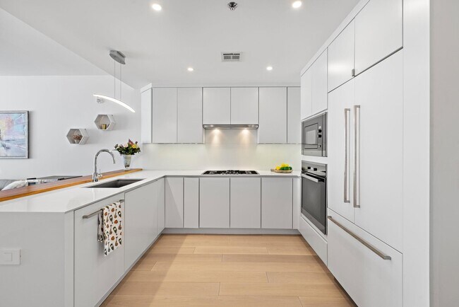 Foto del edificio - 323 4th St