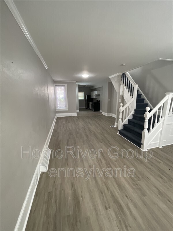 Foto del edificio - 330 N Robinson St