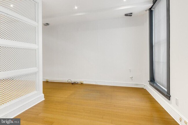 Foto del edificio - 39 N 3rd St