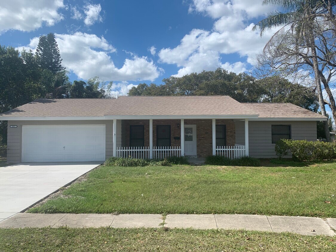 Primary Photo - 602 Conrad Ct