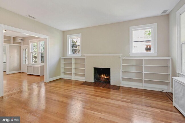 Foto del edificio - 3808 Veazey St NW