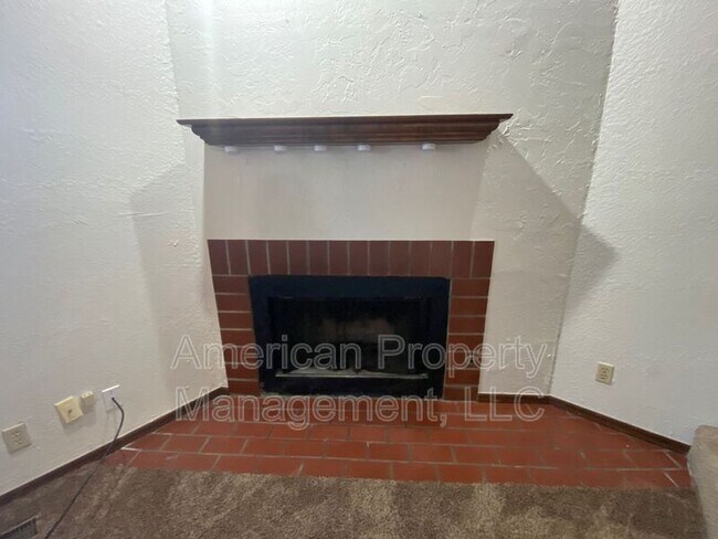 Building Photo - 6040 S Rockford Ave