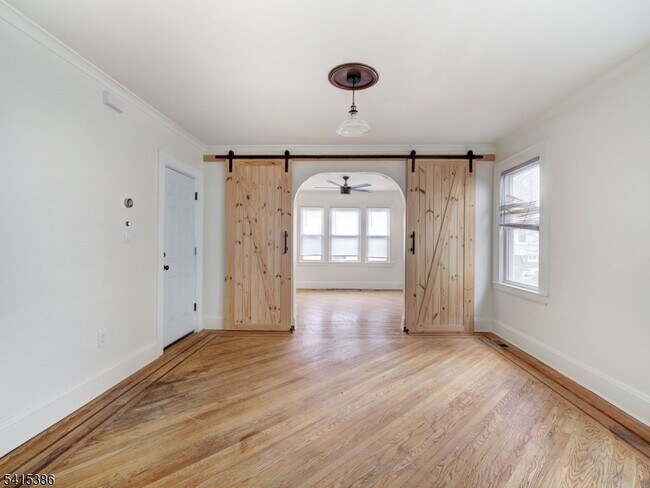 Foto del edificio - 97 La France Ave