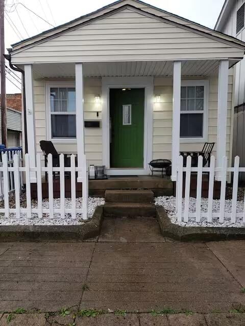 Primary Photo - 103 E 4th St