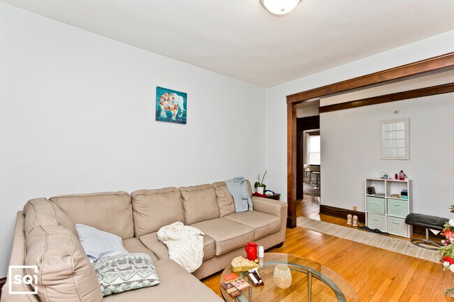Building Photo - 4109 N Ashland Ave