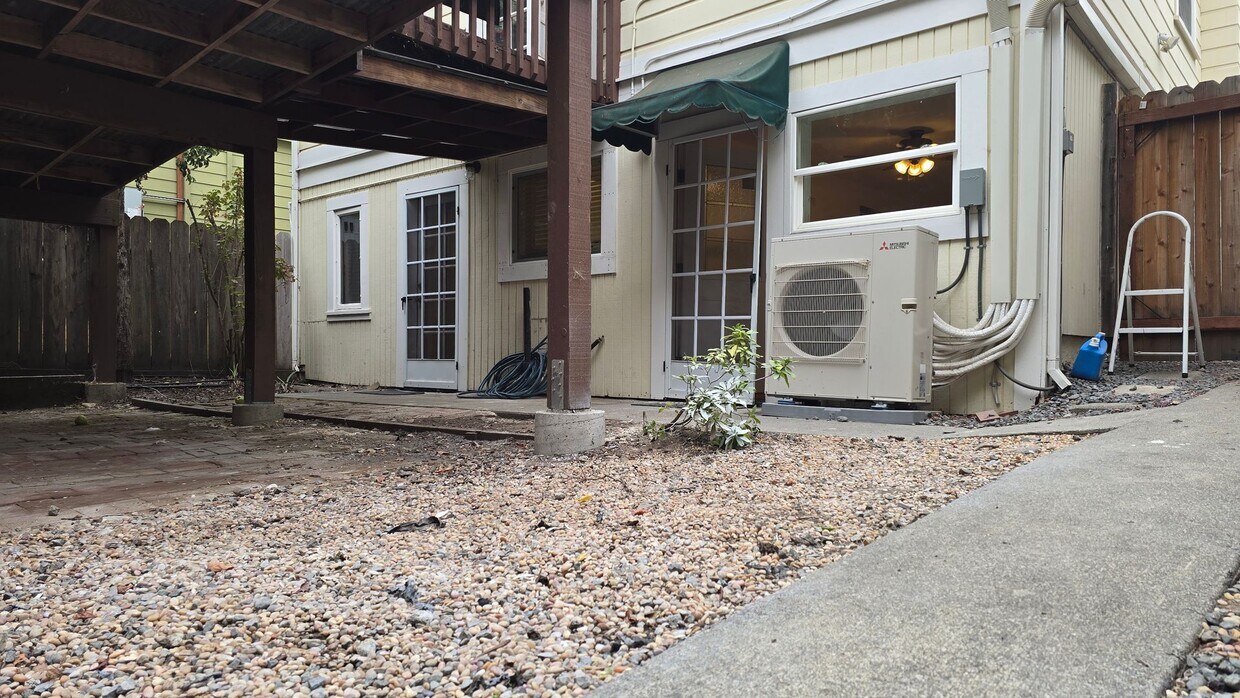 Foto principal - 1 Bedroom Walking Distance to Downtown and...