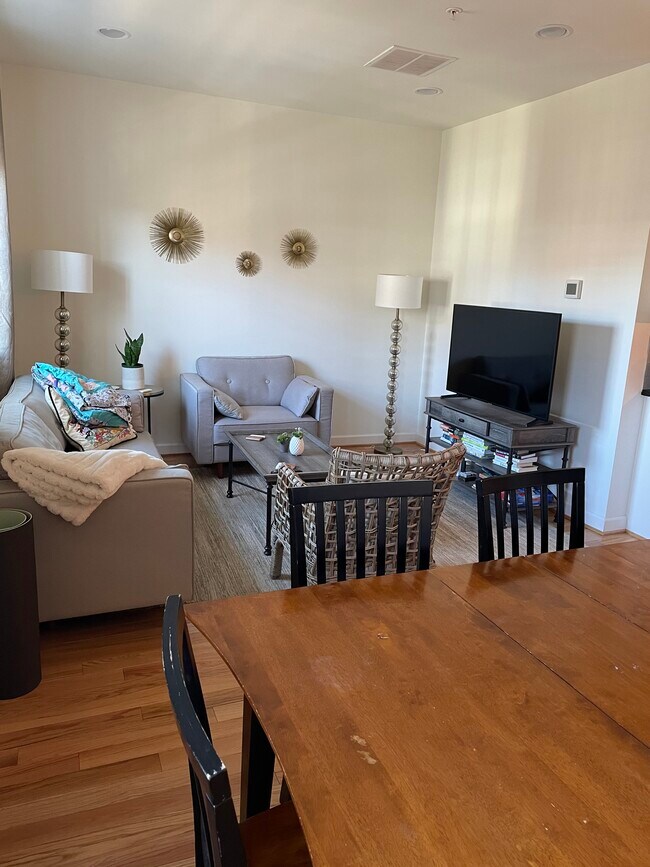 living room - 1711 19th St NW