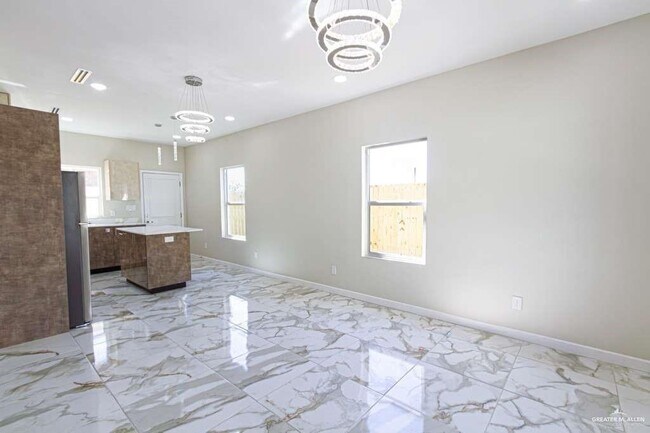 Foto del edificio - 601 N Emerald Ave