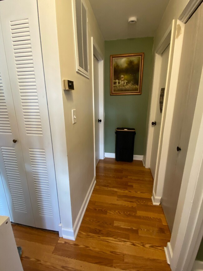 hallway - 821 Dartmouth Dr