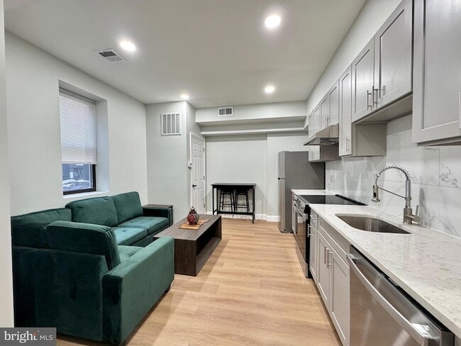 Photo - 1024 Race St Apartment