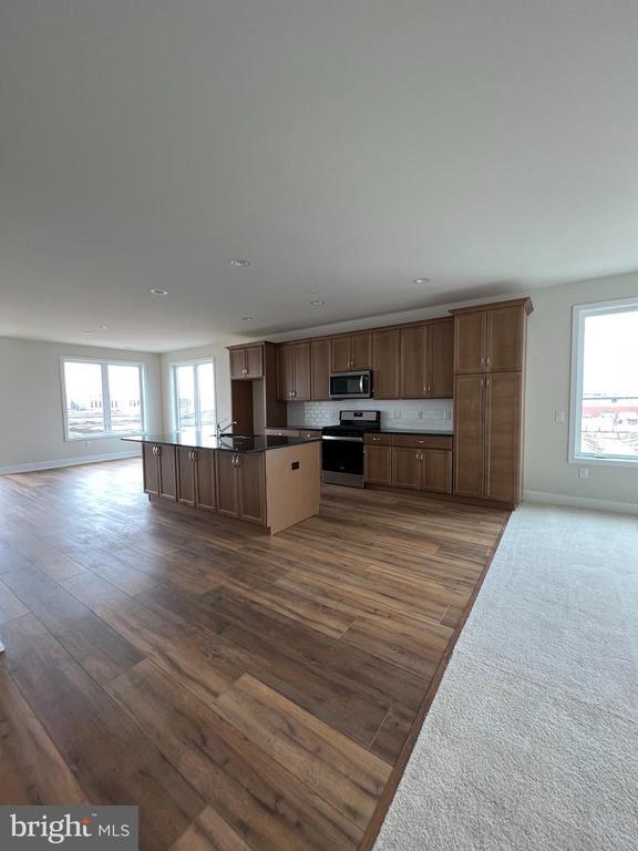 Foto del edificio - 3100 Schirra Ln
