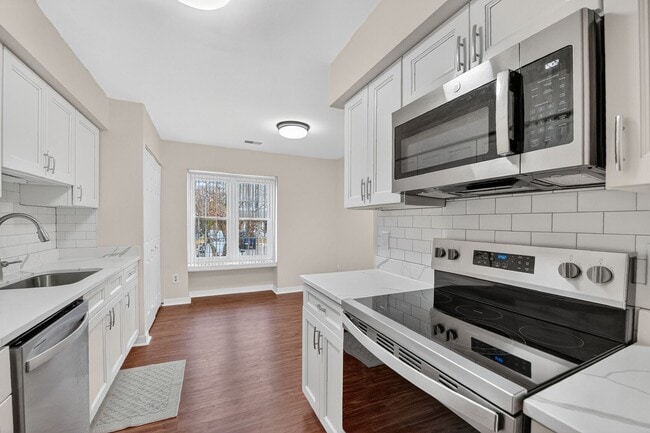 Building Photo - 6265 Astrid Cove