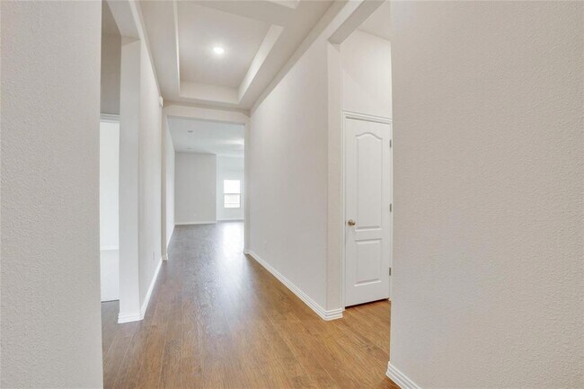 Foto del edificio - 16625 Hidden Cove Dr