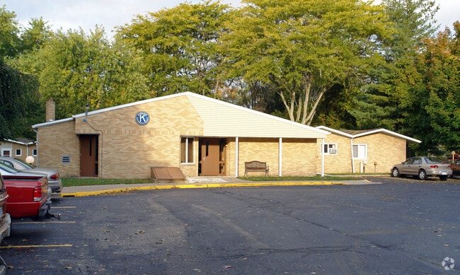 Building Photo - Kiwanis Manor Apartments
