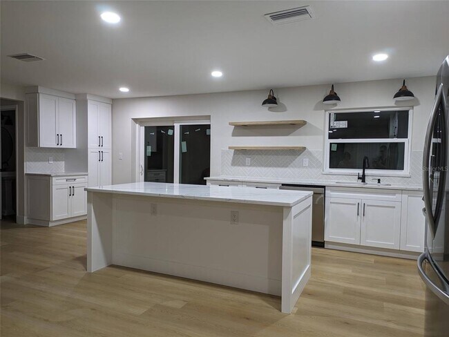 Foto del edificio - 1455 Fairway Dr