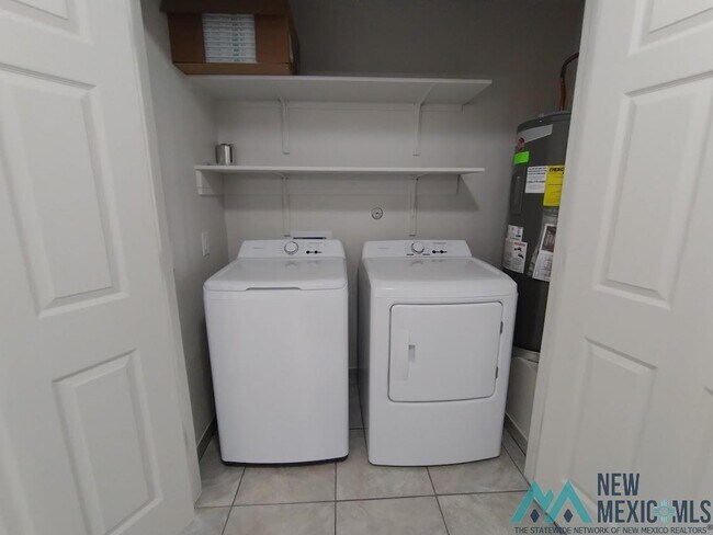 Foto del edificio - 825 E Orange St