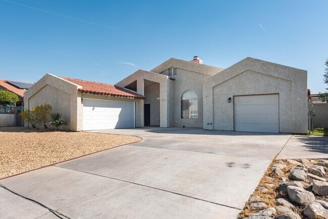 Building Photo - 32408 Canyon Vista Rd
