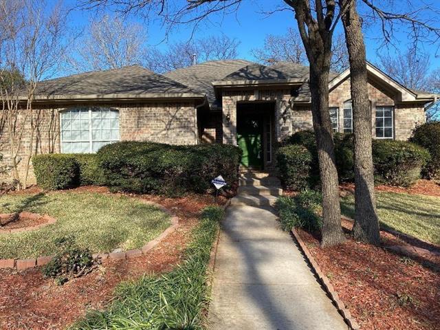 Foto principal - 1500 Shadow Crest Dr
