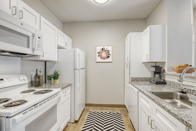 Building Photo - Worthington Point Apartments