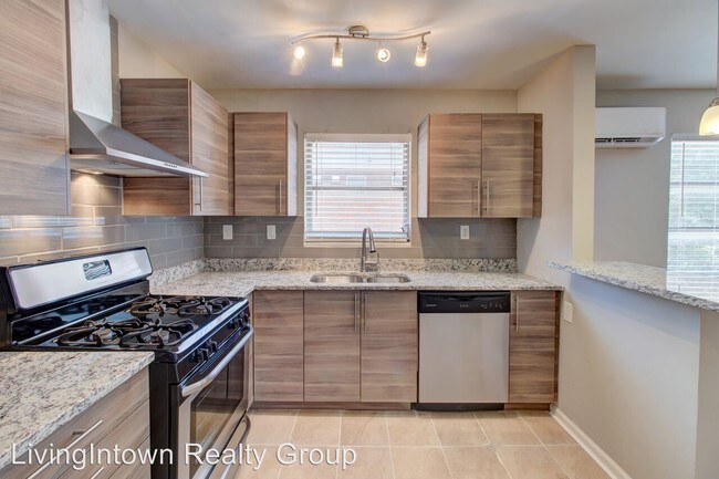 Foto del edificio - 949 Greenwood Ave NE