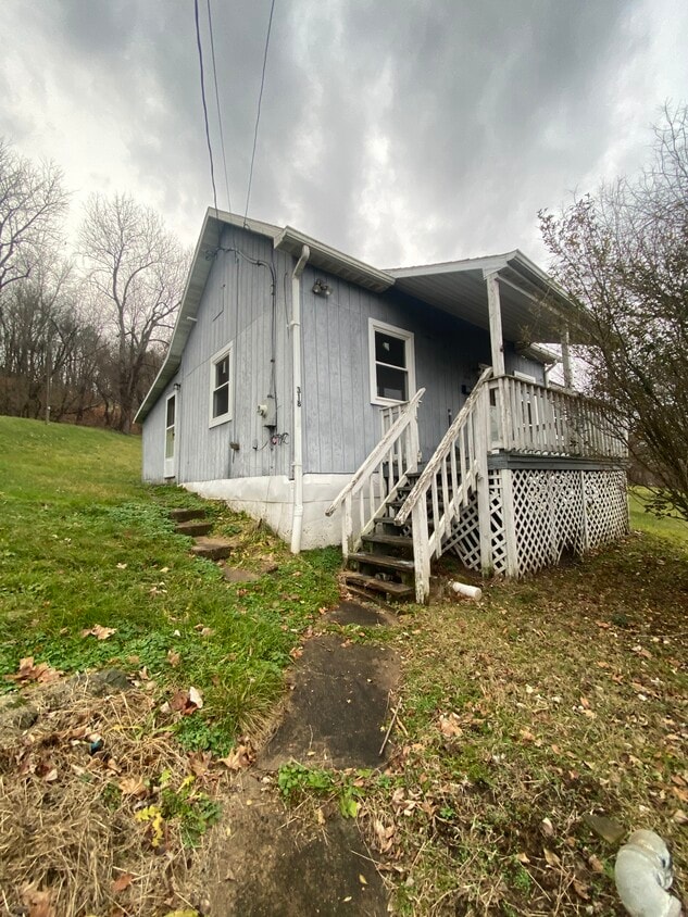 Front of house - 318 Spring St