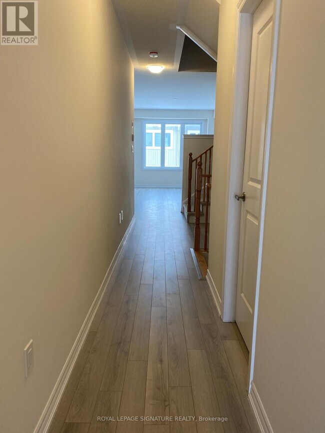 Building Photo - 147 Gear Ave