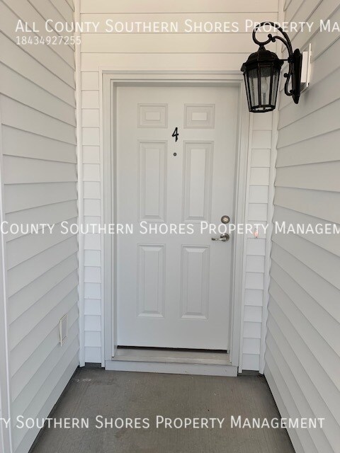 Foto del edificio - 130 Birch N Coppice Drive