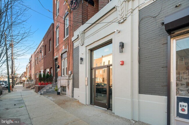 Building Photo - 1218 Snyder Ave
