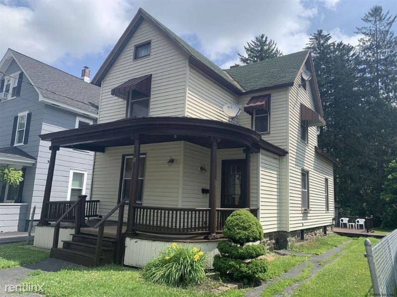 Primary Photo - 2 br, 1 bath House - 12 S Chase St, Johnst...