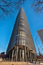 Building Photo - 5415 N Sheridan Rd