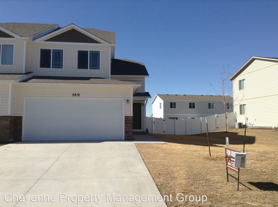 Primary Photo - 4 br, 3.5 bath House - 3812 Firewalker Trail