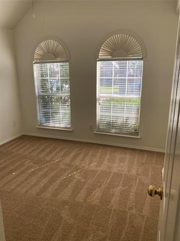 Foto del edificio - 7911 Whispering Tree Ln