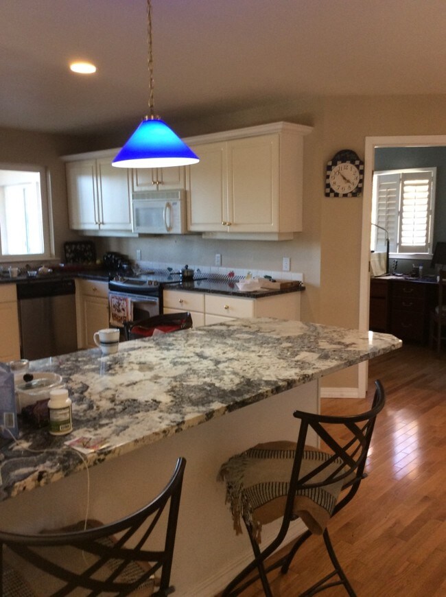 Foto del edificio - 21740 Obsidian Ave