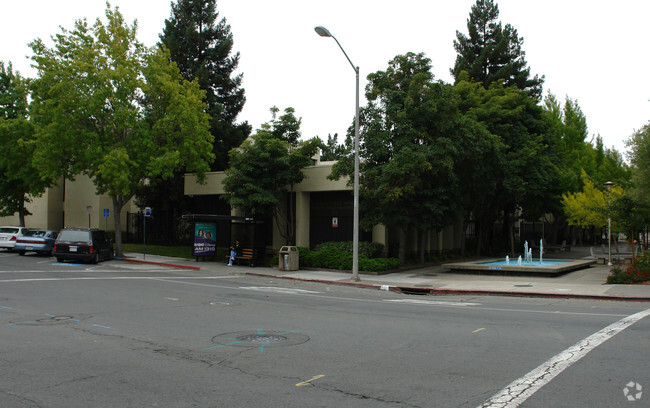 Building Photo - Marina Tower Apartments