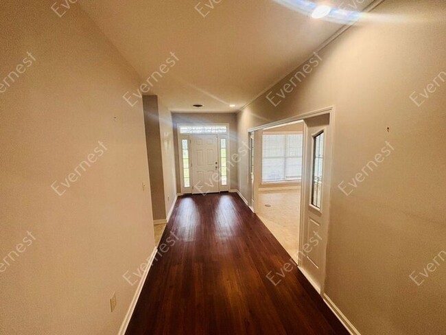 Foto del edificio - 1181 Henry Rd
