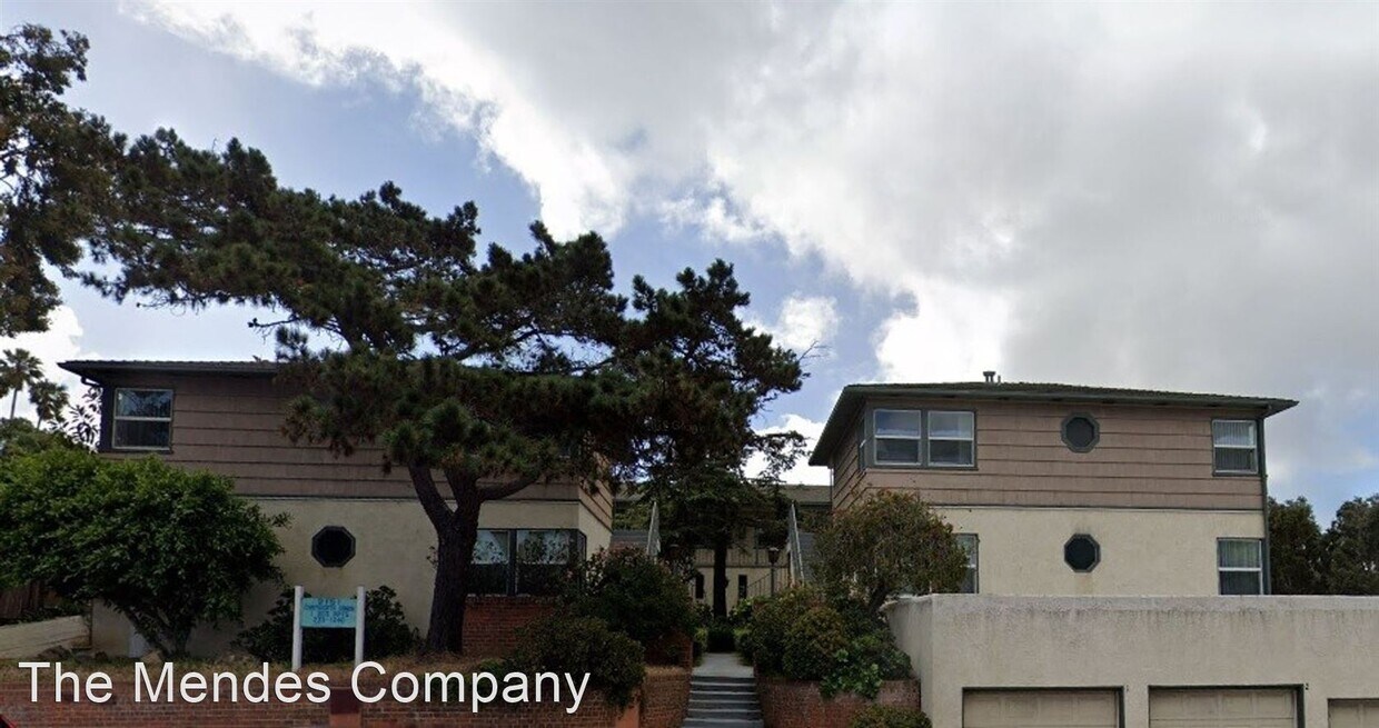 Foto principal - 2151 Chatsworth Blvd
