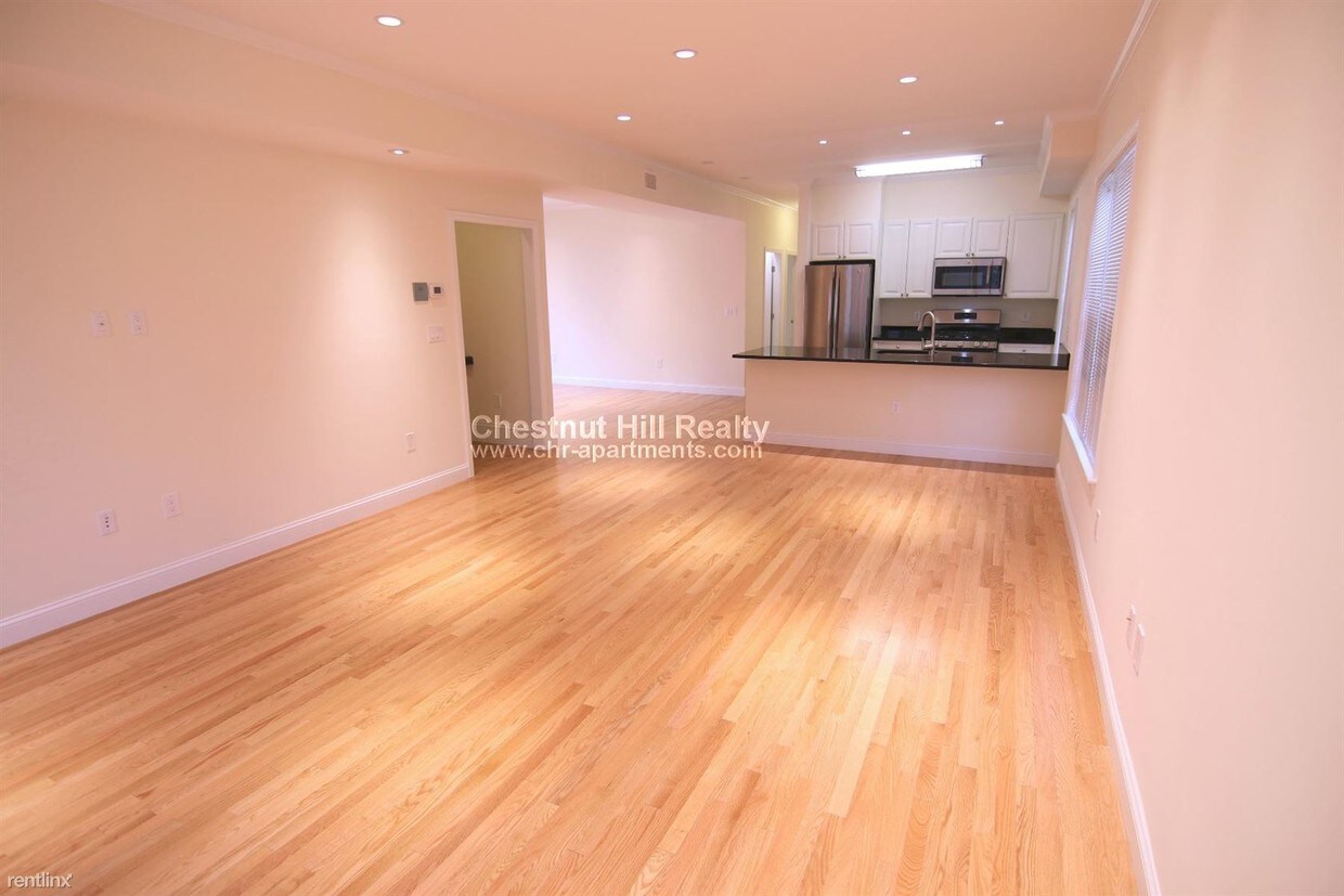 Primary Photo - 15 Langdon St