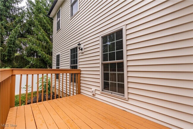 Foto del edificio - 7335 Bentham Cir NW