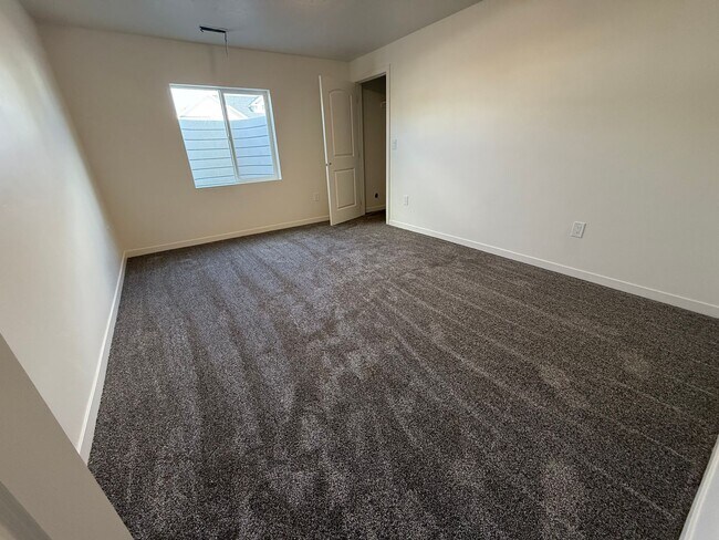Foto del edificio - 881 W Sagewood Dr