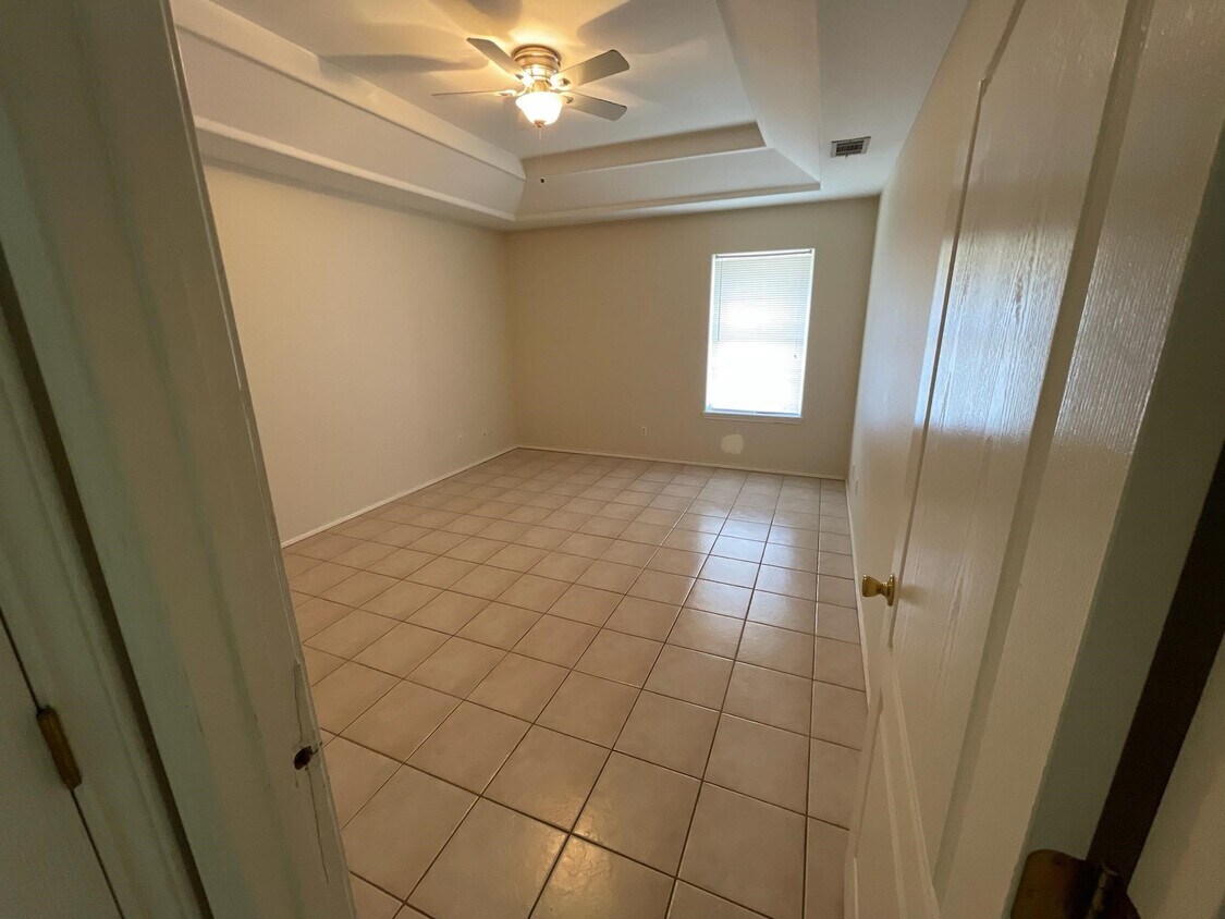 Bedroom - 2023 Agua Fina Ave