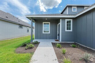 Building Photo - 512 Clearlake Dr